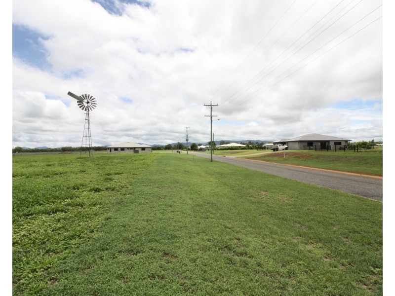 Rayfield Estate, Mareeba QLD 4880