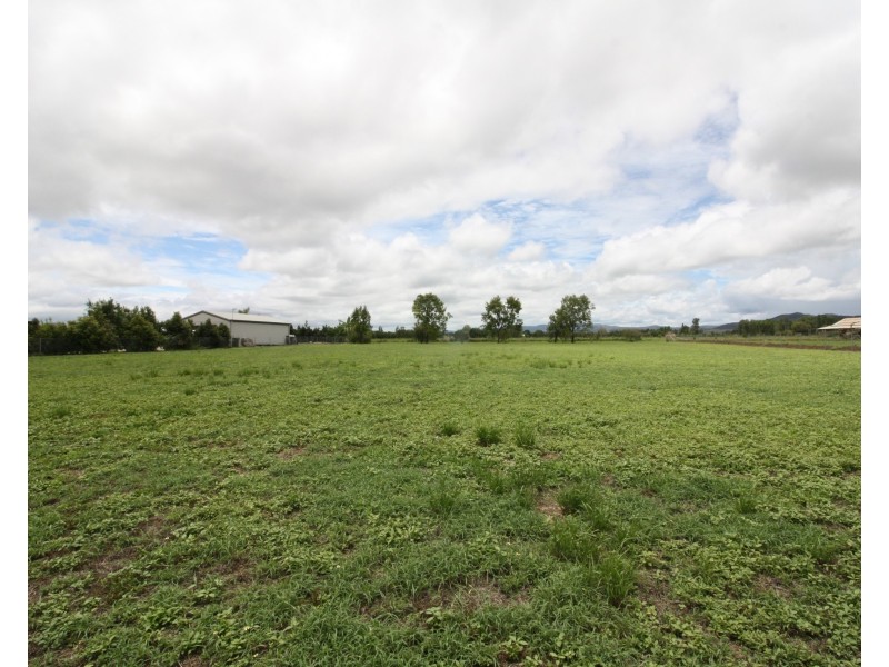 Rayfield Estate, Mareeba QLD 4880