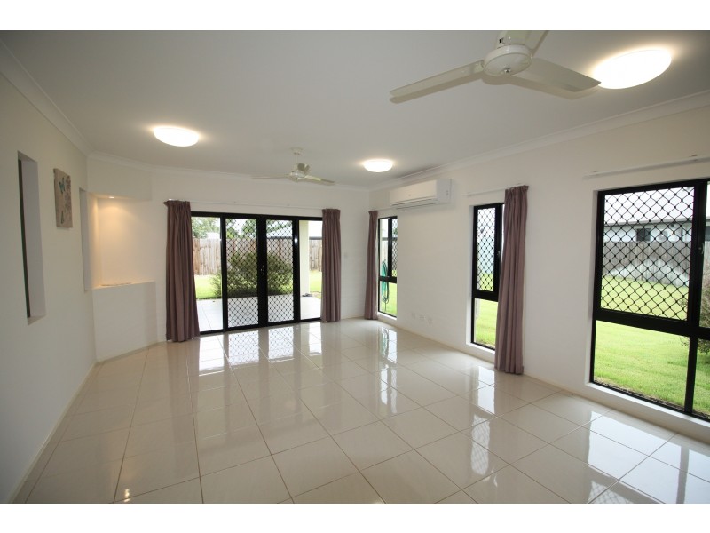 11 Wren Close, Mareeba QLD 4880
