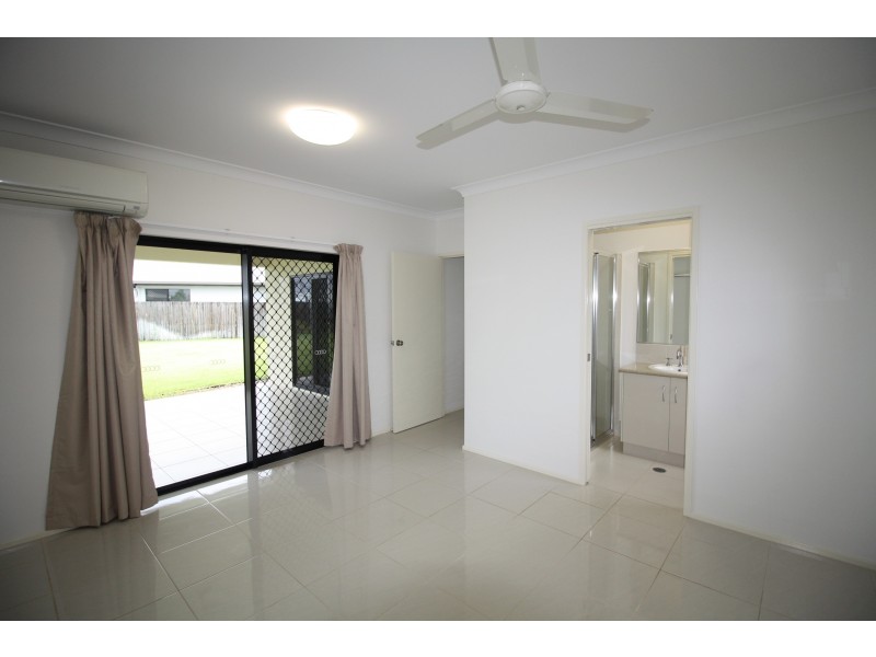 11 Wren Close, Mareeba QLD 4880