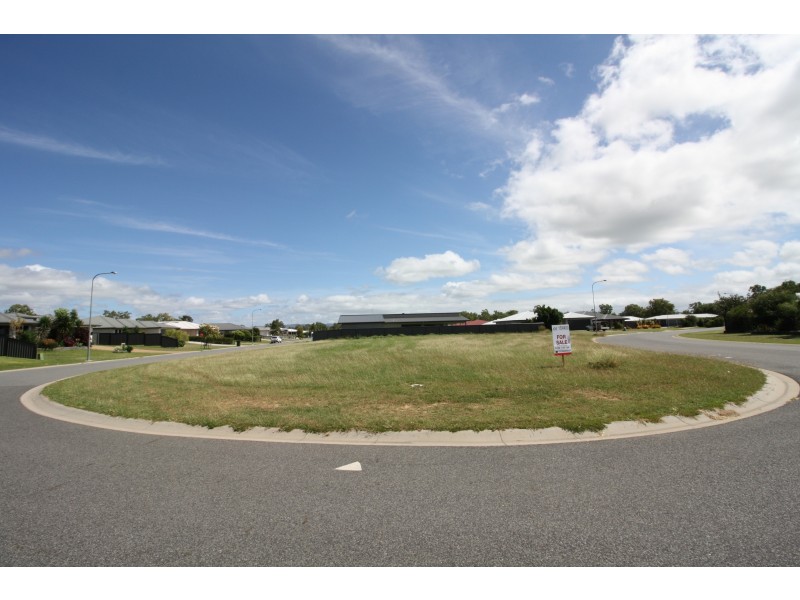 11 Amaroo Drive, Mareeba QLD 4880