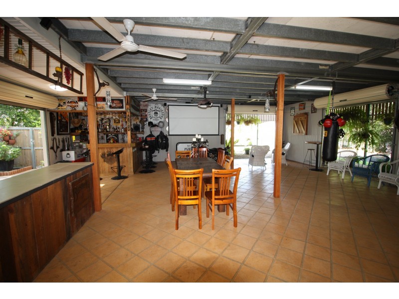 22 Hales Street, Mareeba QLD 4880