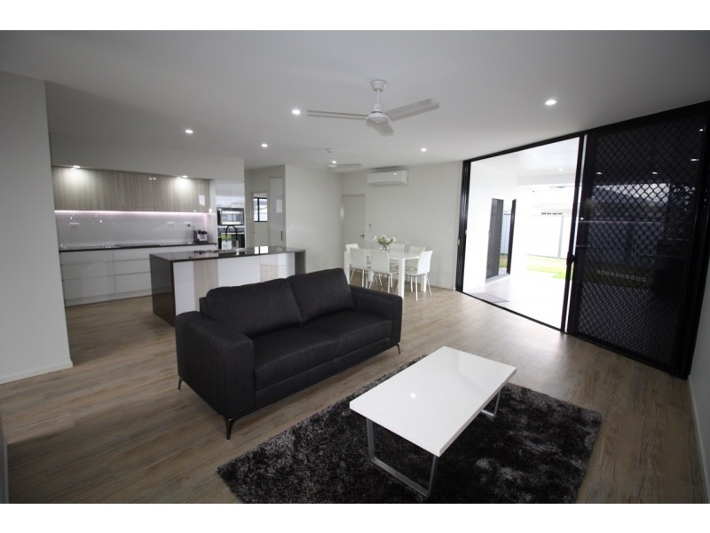 4 Jannali Court, Mareeba QLD 4880