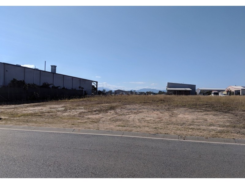 7 Gowan Street, Mareeba QLD 4880