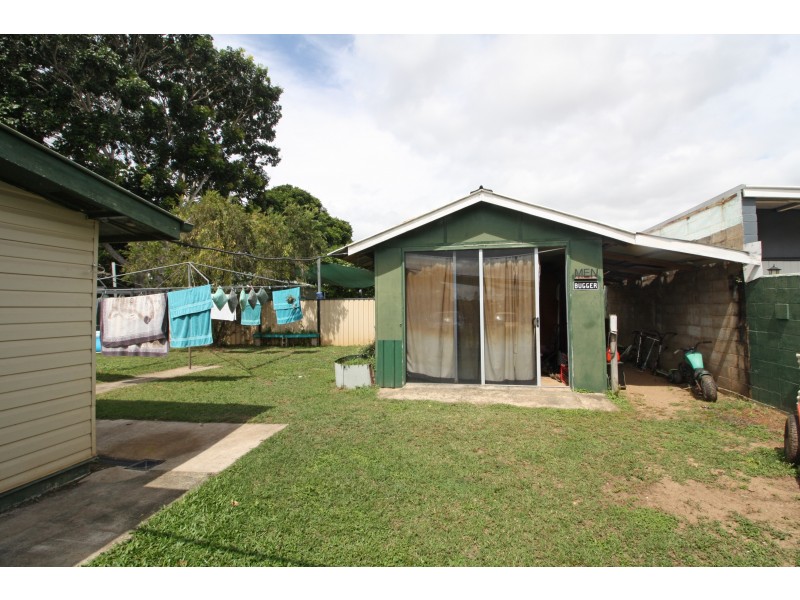 24 Macrae Street, Mareeba QLD 4880