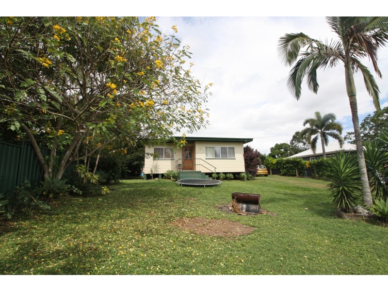 24 Macrae Street, Mareeba QLD 4880