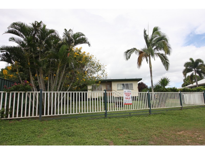 24 Macrae Street, Mareeba QLD 4880