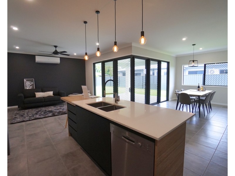 17 Jannali Court, Mareeba QLD 4880