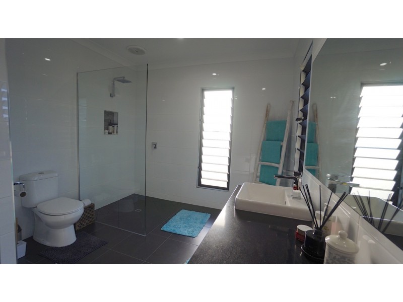 63 Bulankoff Road, Tolga QLD 4882