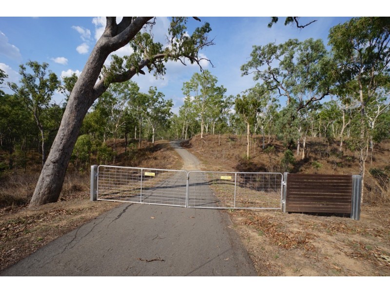 9 Bundanoon Court, Mareeba QLD 4880