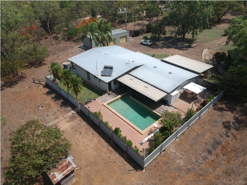 9 Kenneally Road, Mareeba QLD 4880