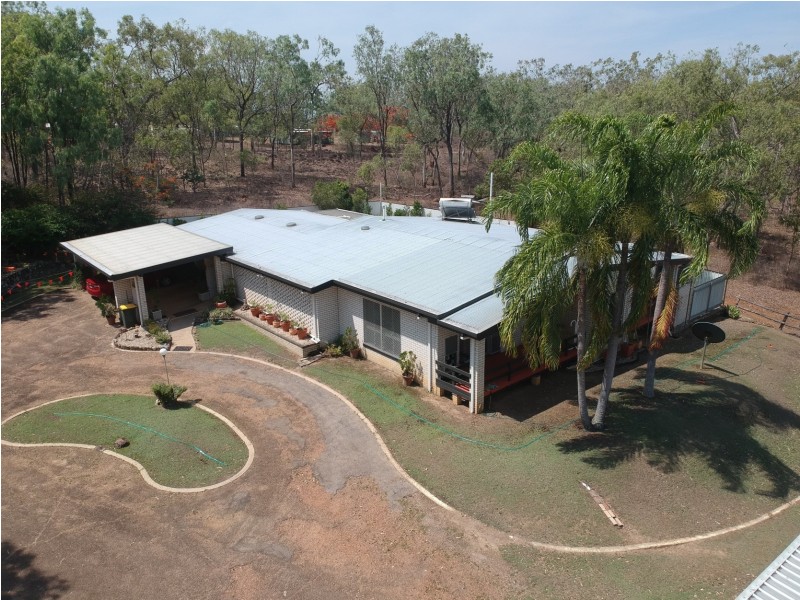 9 Kenneally Road, Mareeba QLD 4880