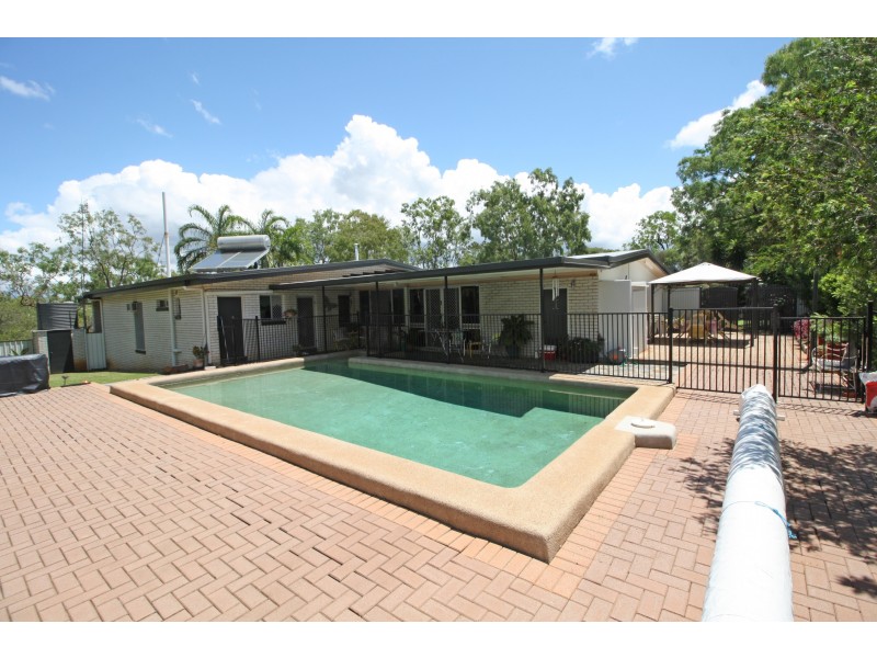 9 Kenneally Road, Mareeba QLD 4880