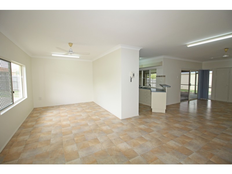 5 Jacinta Crescent, Mareeba QLD 4880