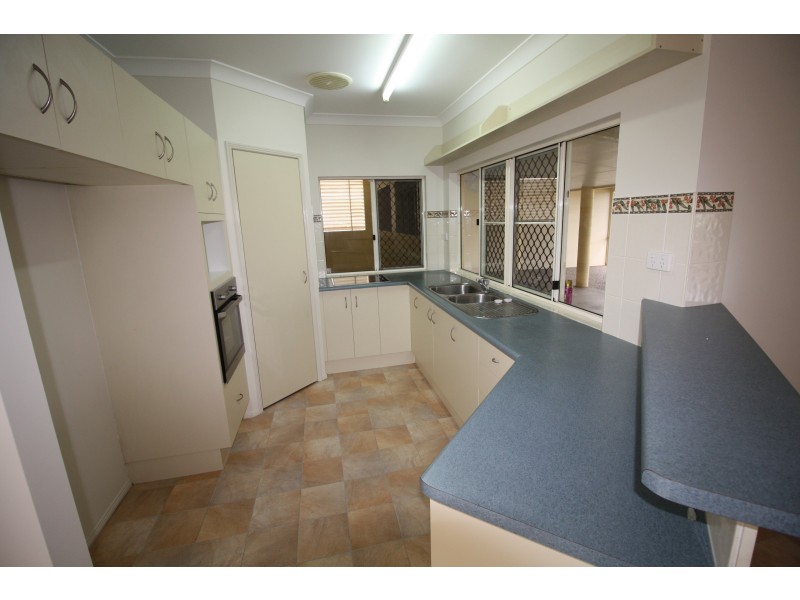 5 Jacinta Crescent, Mareeba QLD 4880