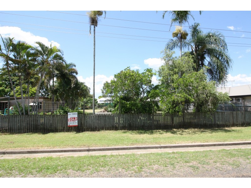 7 Haren Street, Mareeba QLD 4880