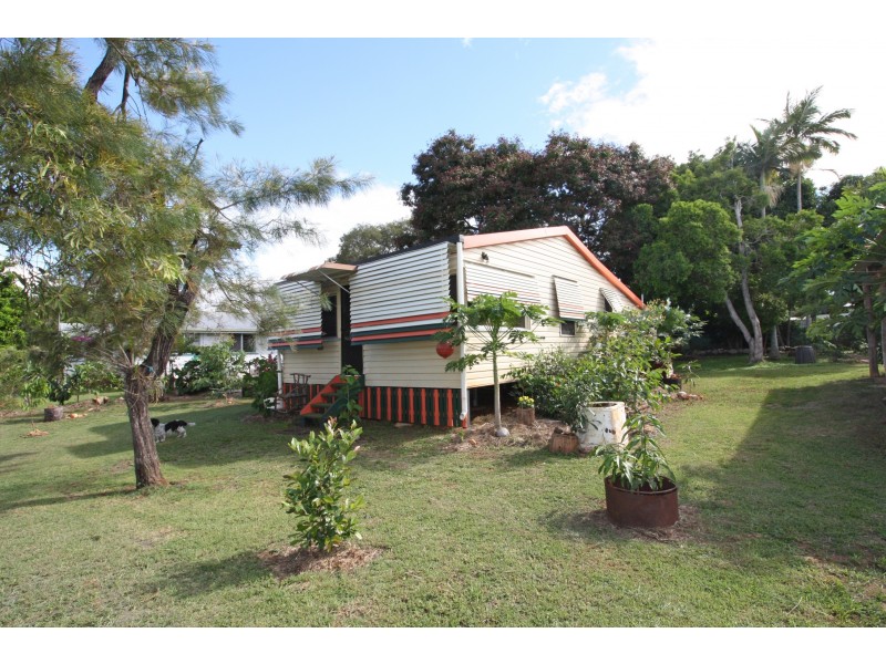 10 Troughton Street, Mareeba QLD 4880