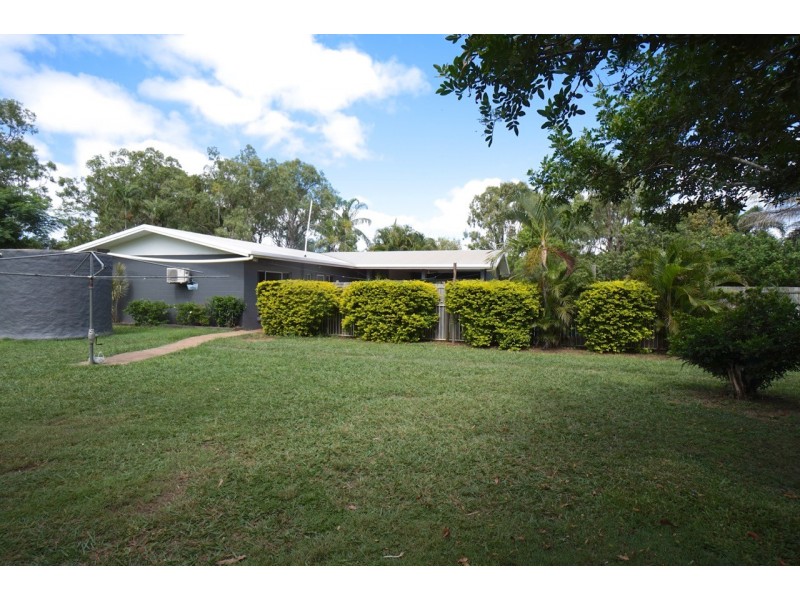 23 Pleasant Close, Mareeba QLD 4880
