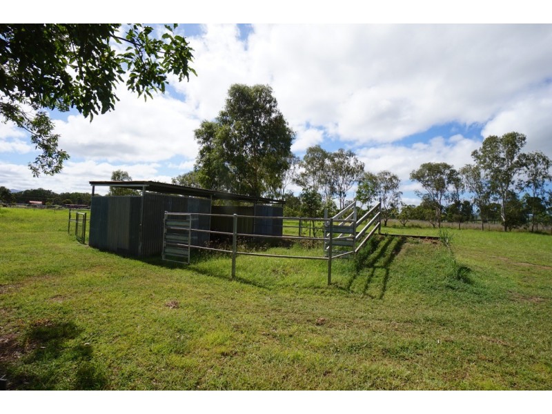 23 Pleasant Close, Mareeba QLD 4880