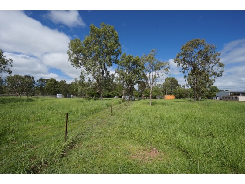 23 Pleasant Close, Mareeba QLD 4880