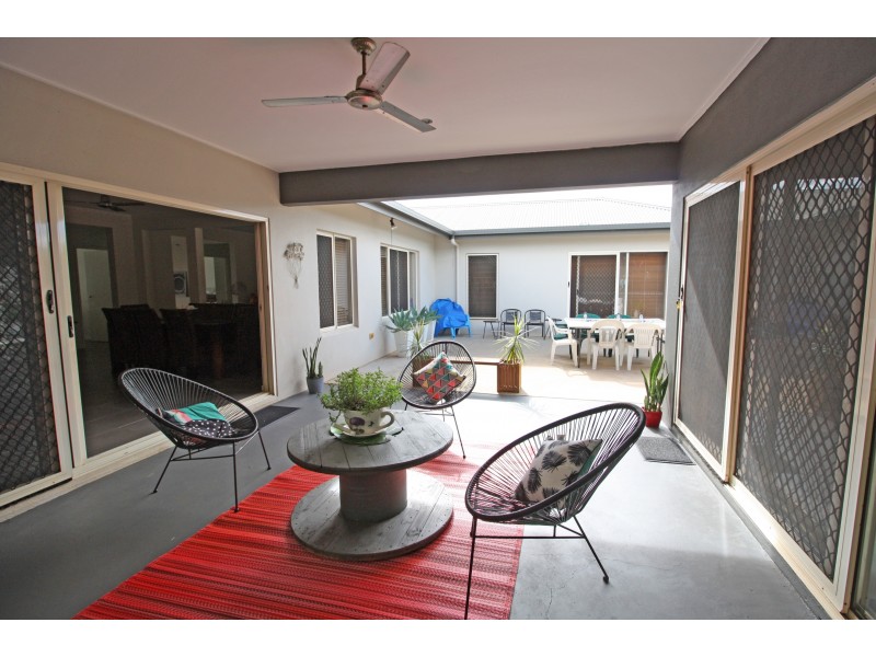 1 Teresa Close, Mareeba QLD 4880