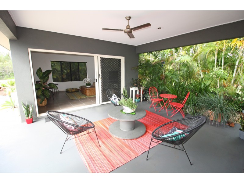 1 Teresa Close, Mareeba QLD 4880