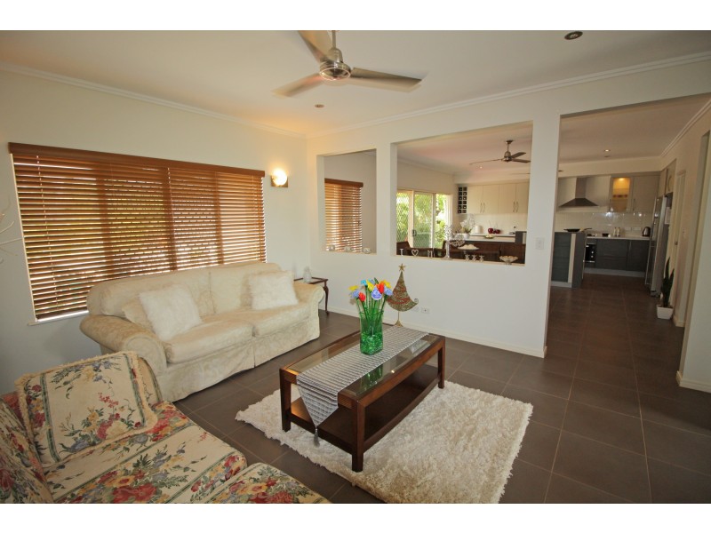 1 Teresa Close, Mareeba QLD 4880