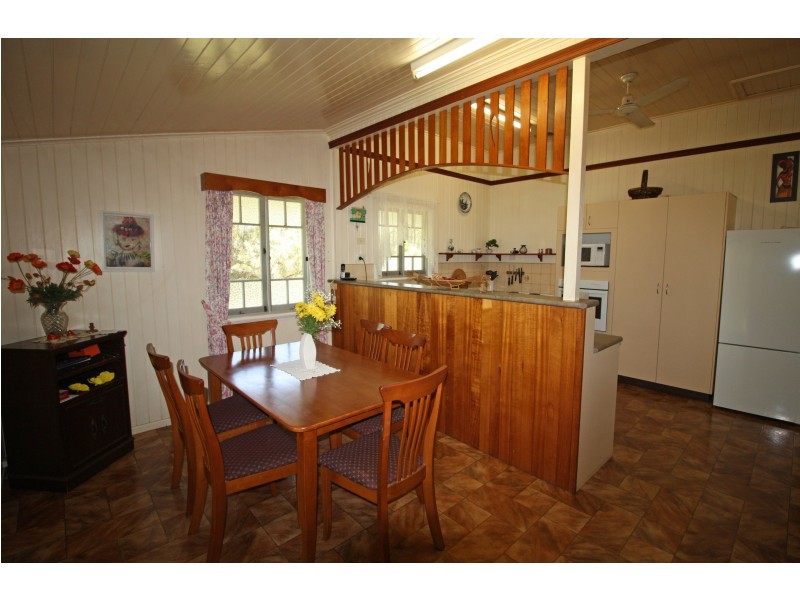 6 Owens Street, Mareeba QLD 4880