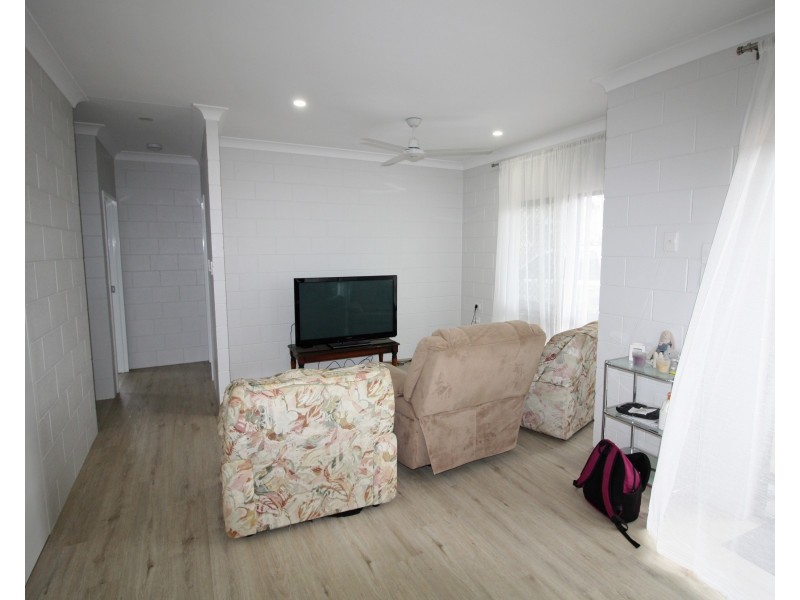 4/240 Walsh Street, Mareeba QLD 4880