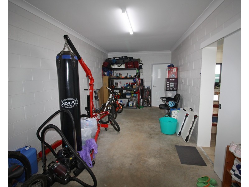 4/240 Walsh Street, Mareeba QLD 4880