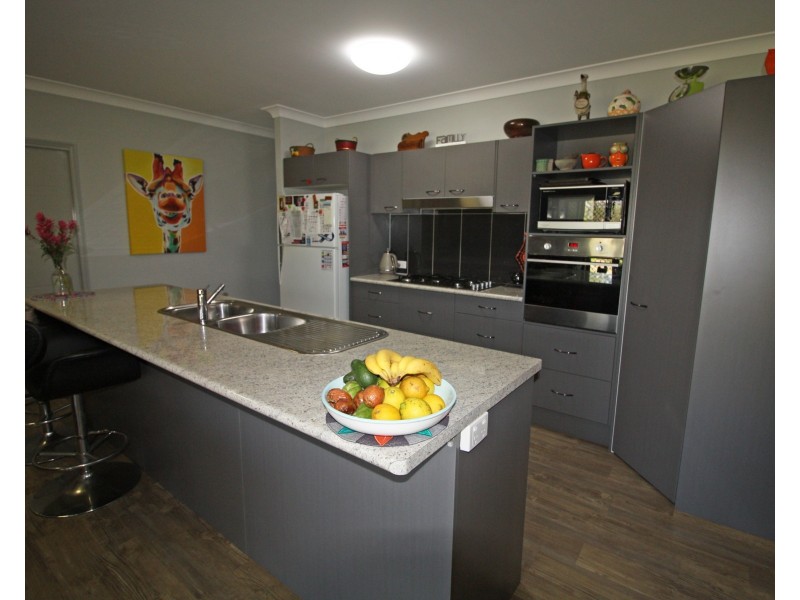 52 Hoolahan Drive, Mareeba QLD 4880