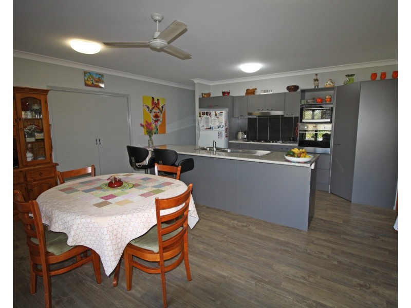 52 Hoolahan Drive, Mareeba QLD 4880
