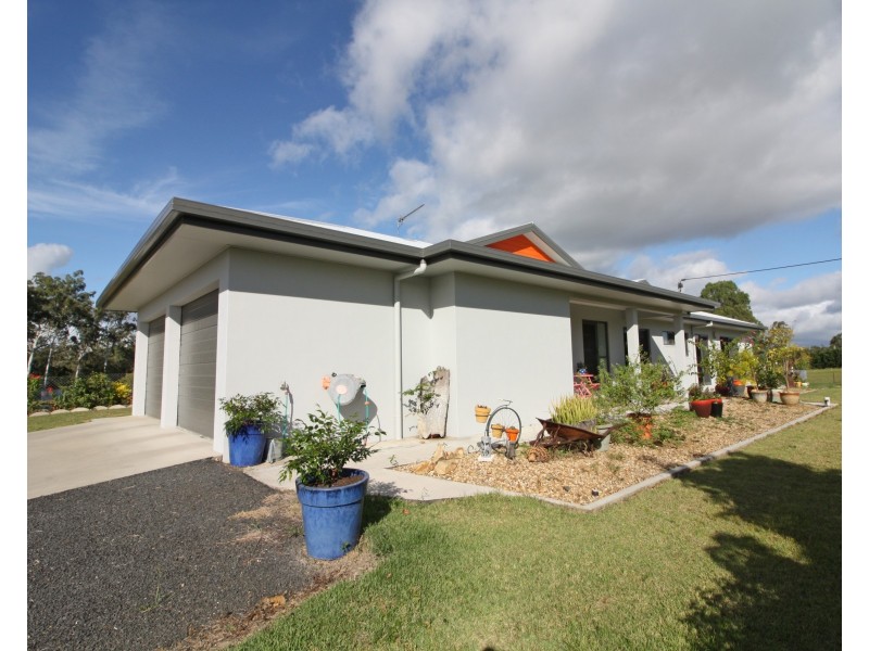52 Hoolahan Drive, Mareeba QLD 4880