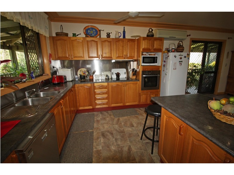 23 Wright Road, Mareeba QLD 4880