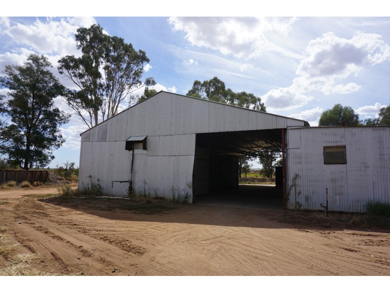 672 Main Canal Road, Coleambally NSW 2707