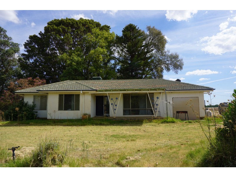 672 Main Canal Road, Coleambally NSW 2707