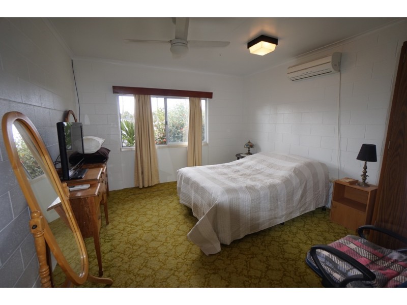 25 Langton Avenue, Mareeba QLD 4880