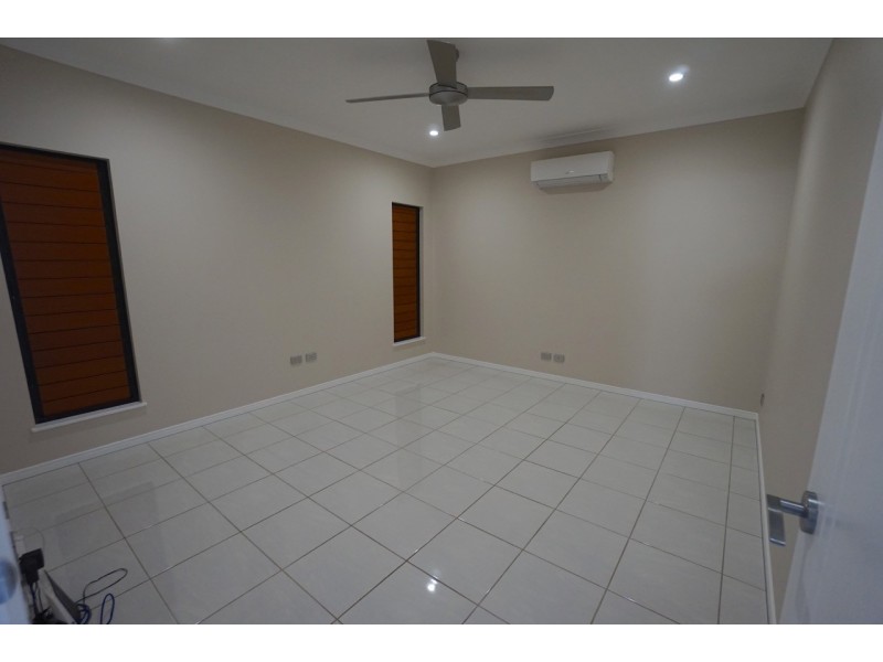 16 Yarrabee Close, Mareeba QLD 4880