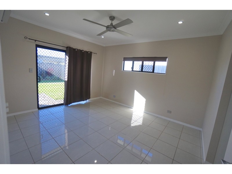 16 Yarrabee Close, Mareeba QLD 4880