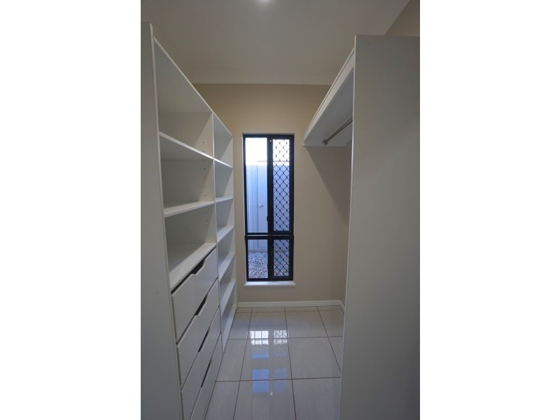 16 Yarrabee Close, Mareeba QLD 4880