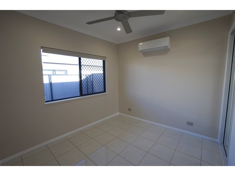 16 Yarrabee Close, Mareeba QLD 4880