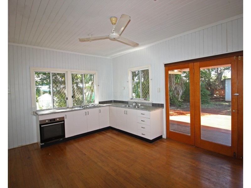 8 Rankin Street, Mareeba QLD 4880