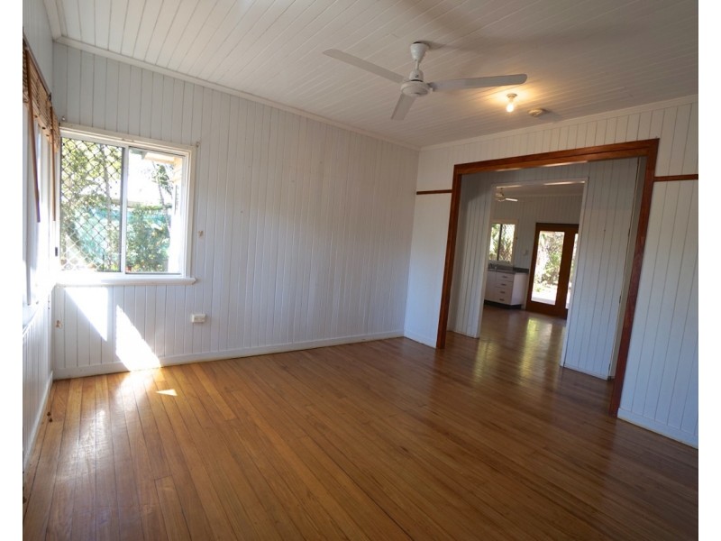 8 Rankin Street, Mareeba QLD 4880