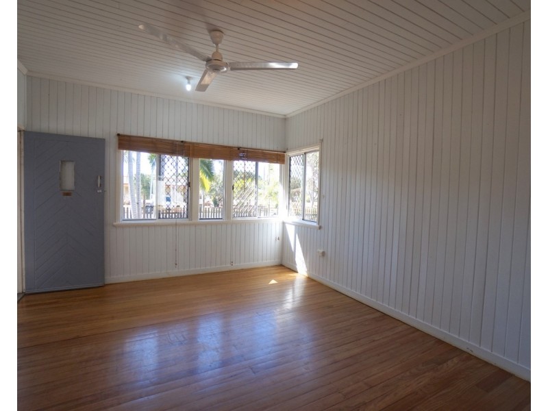 8 Rankin Street, Mareeba QLD 4880