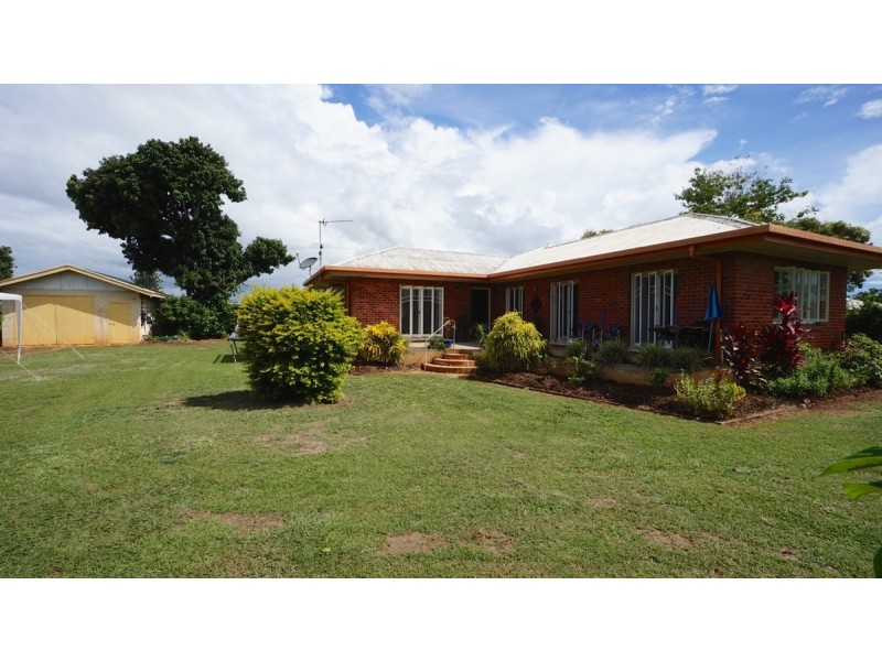 303b Byrnes Street, Mareeba QLD 4880