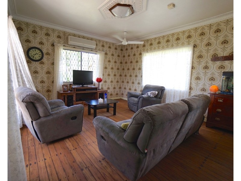 303b Byrnes Street, Mareeba QLD 4880
