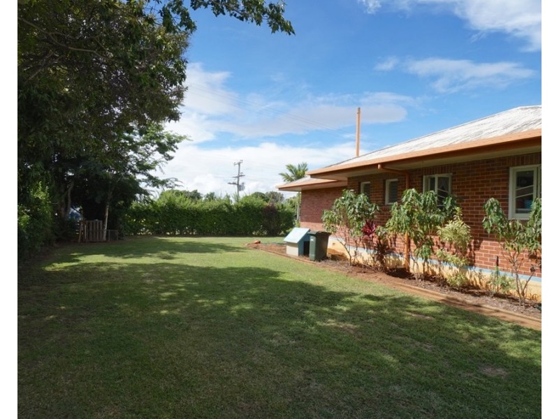 303b Byrnes Street, Mareeba QLD 4880
