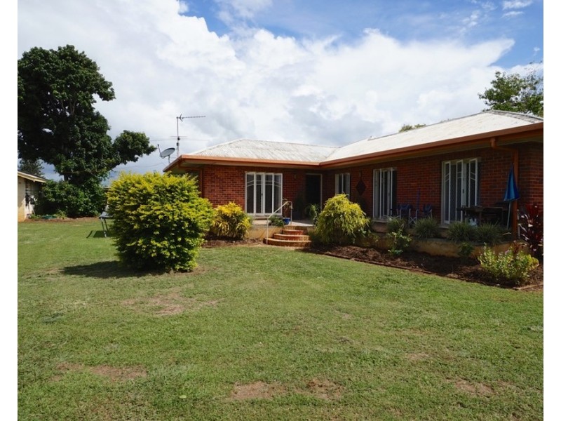 303b Byrnes Street, Mareeba QLD 4880