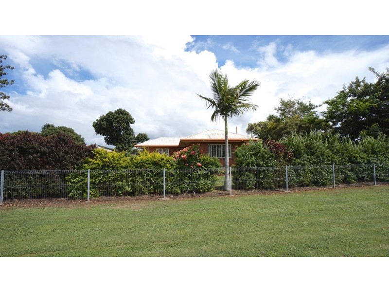 303b Byrnes Street, Mareeba QLD 4880