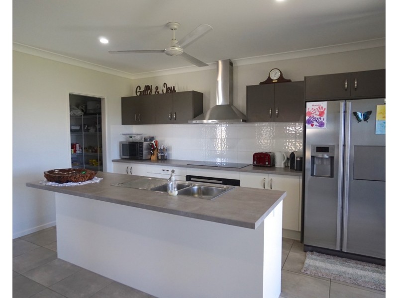 20 Karobean Drive, Mareeba QLD 4880